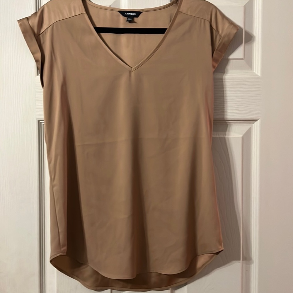 Express cream short sleeve top